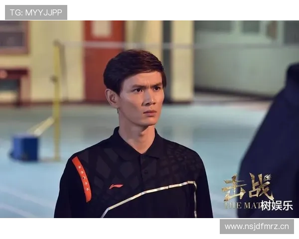如果把鲍春来丢进娱乐圈，日常会被刷成“训练狂人”与“暗藏钱包丹田”的反差秀